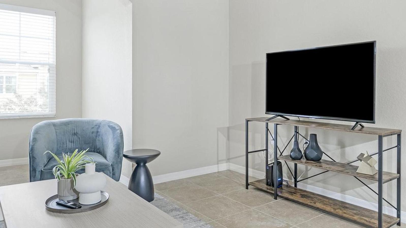 Landing - Modern With Amazing Amenities Apartment Clearwater