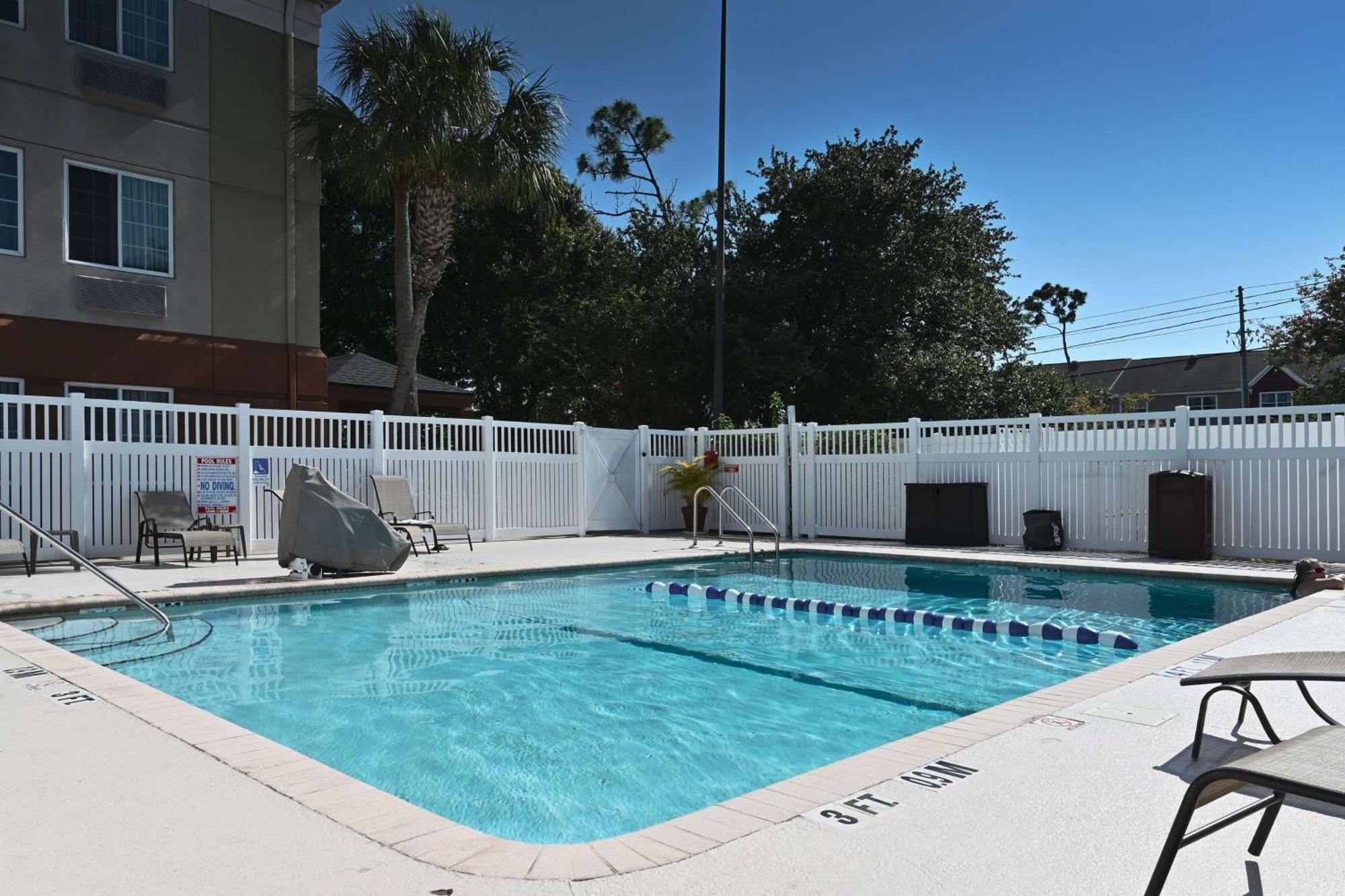 Sonesta Simply 2* Clearwater