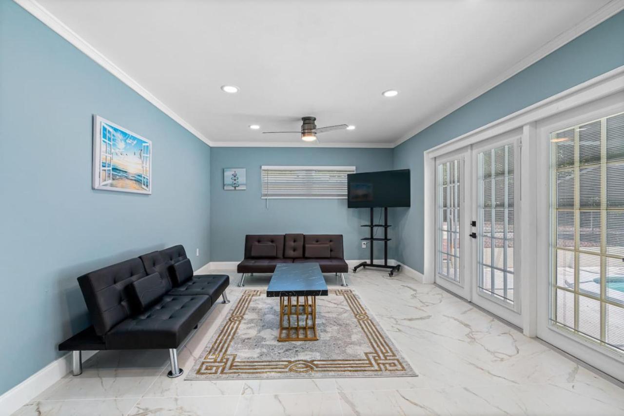 Escape To Pool Luxury W 4-bedroom Villa *