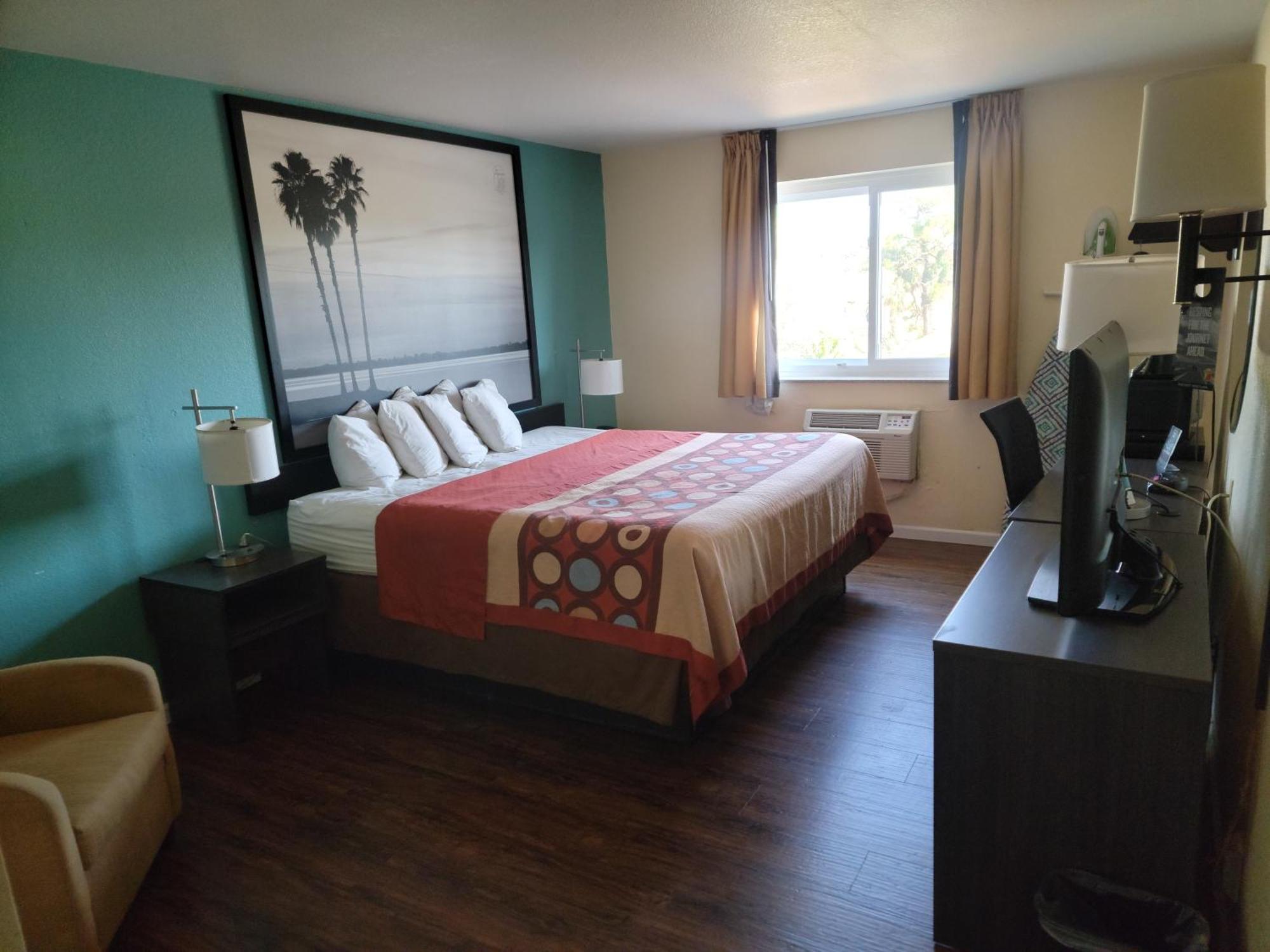 Hotel Super 8 By Wyndham Clearwater/st. Petersburg Airport