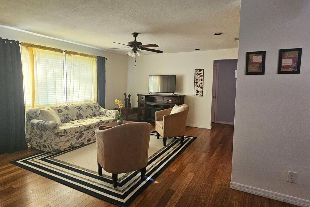 Cozy House Near The #1 Beaches In Fl! Apartment Clearwater