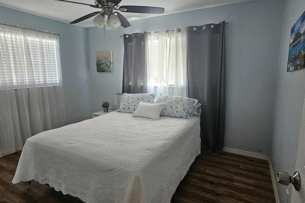 Cozy House Near The #1 Beaches In Fl! * Clearwater