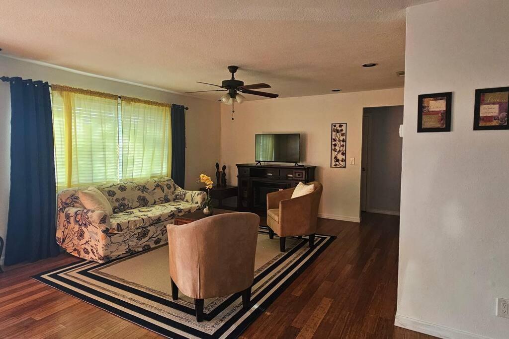 Cozy House Near The #1 Beaches In Fl! * Clearwater