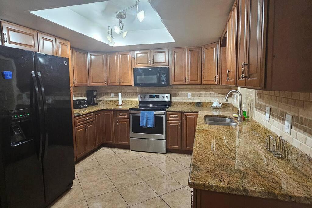 Apartment Cozy House Near The #1 Beaches In Fl!