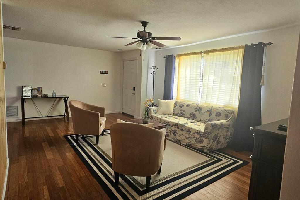 Cozy House Near The #1 Beaches In Fl!