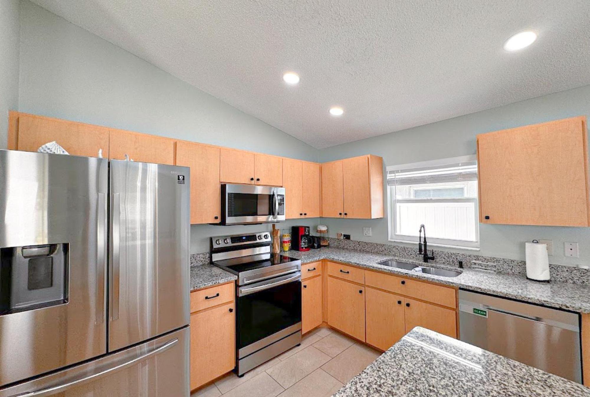 Holiday home Simple House 5 Beds 4 Baths Near Beach *