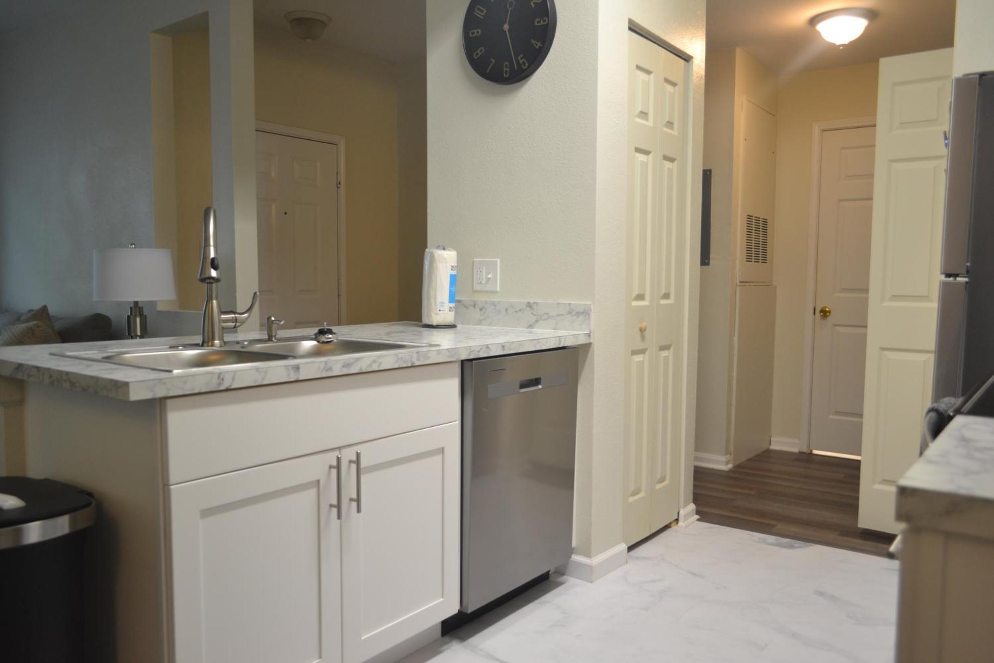 Stylish Near Clearwater's Beaches Aparthotel Clearwater
