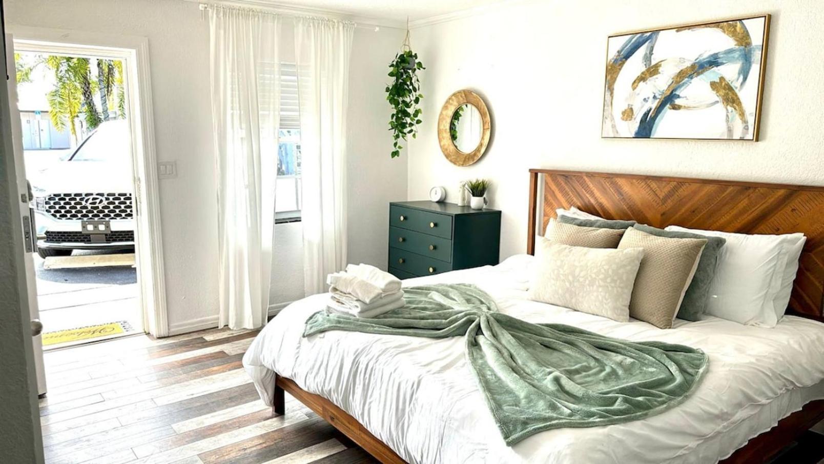 1k Bed With Shared Pool 07 Holiday home *