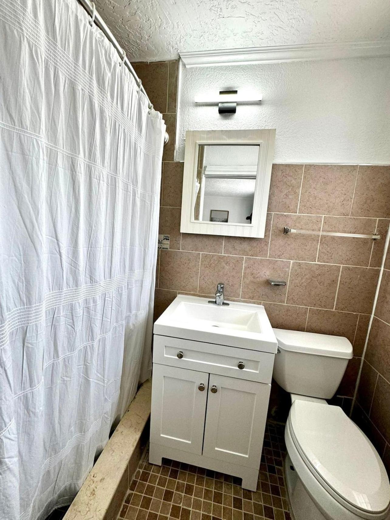 2q Beds With Shared Pool 03 Apartment *