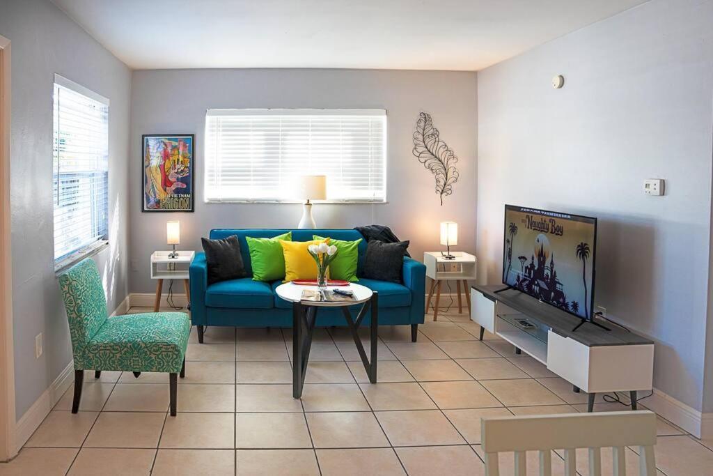 Apartment Minutes Away From