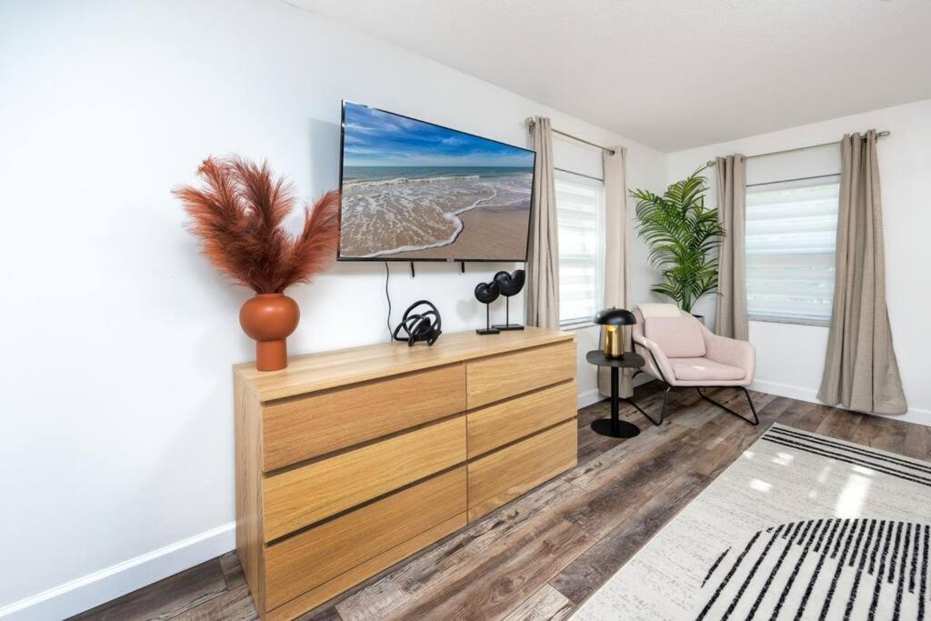 Holiday home New! Cabana - Incredible With Private Heated Pool *