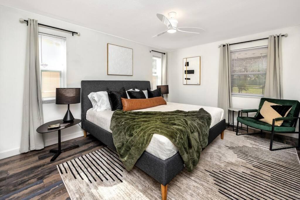 New! Cabana - Incredible With Private Heated Pool Clearwater
