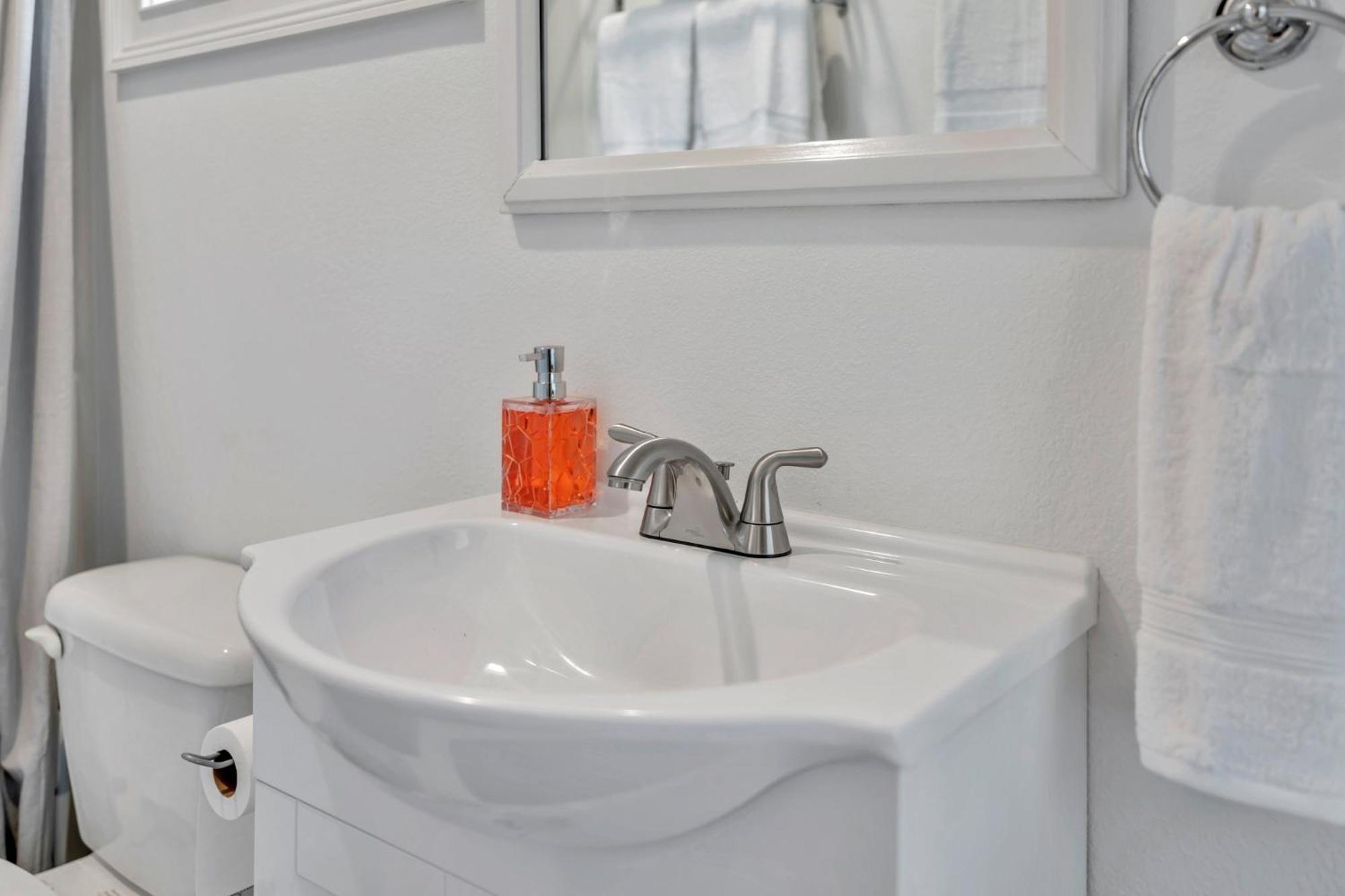 Heated Pool, Stylish - Grand Cypress Retreat Holiday home Clearwater