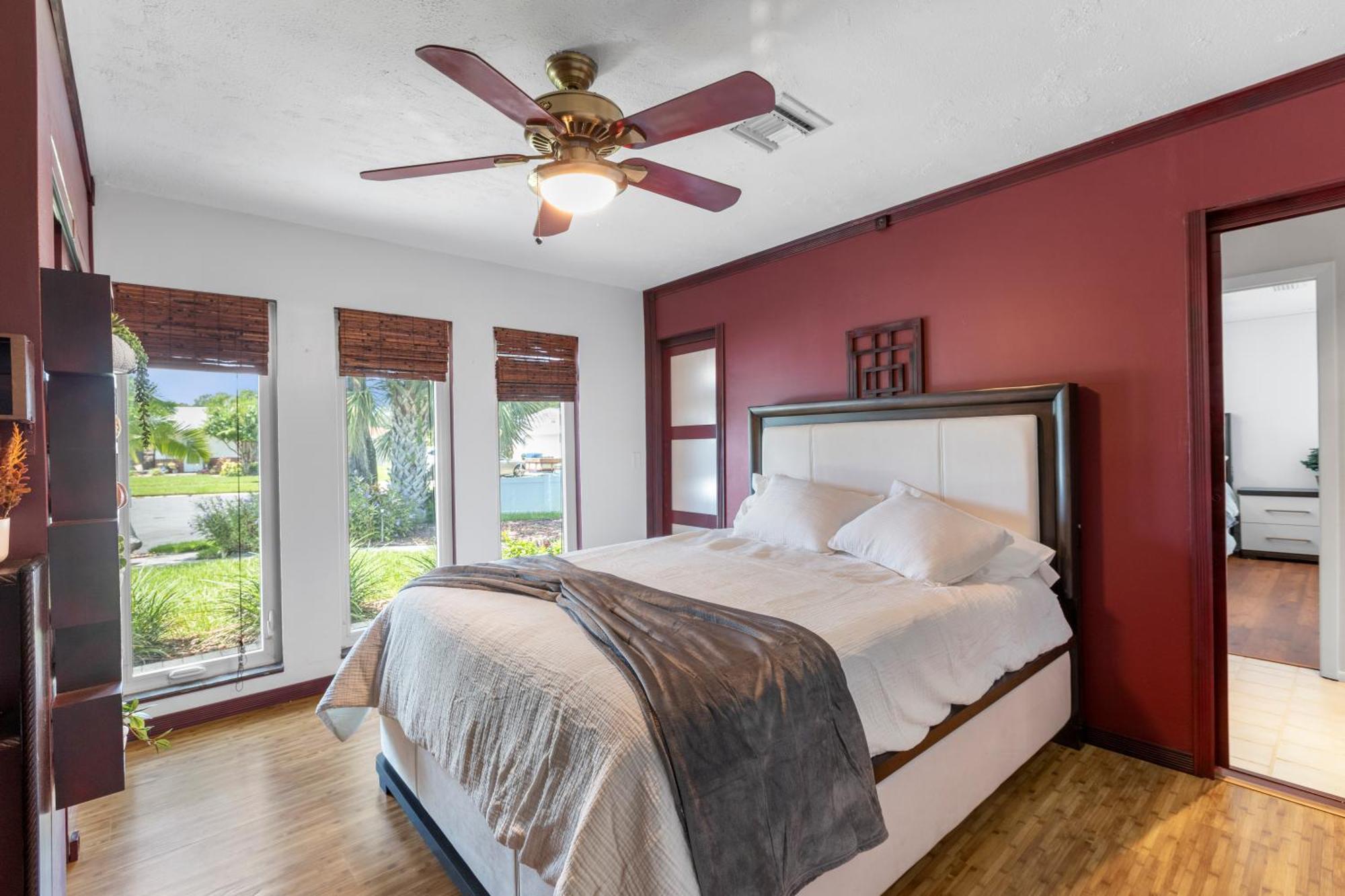 Holiday home Relaxing Coastal Comfort - Heated Pool Clearwater