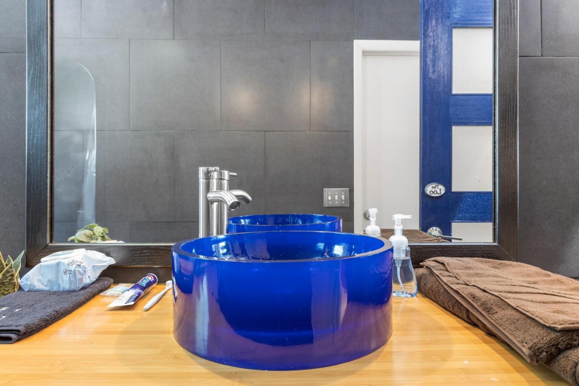 Relaxing Coastal Comfort - Heated Pool Holiday home *