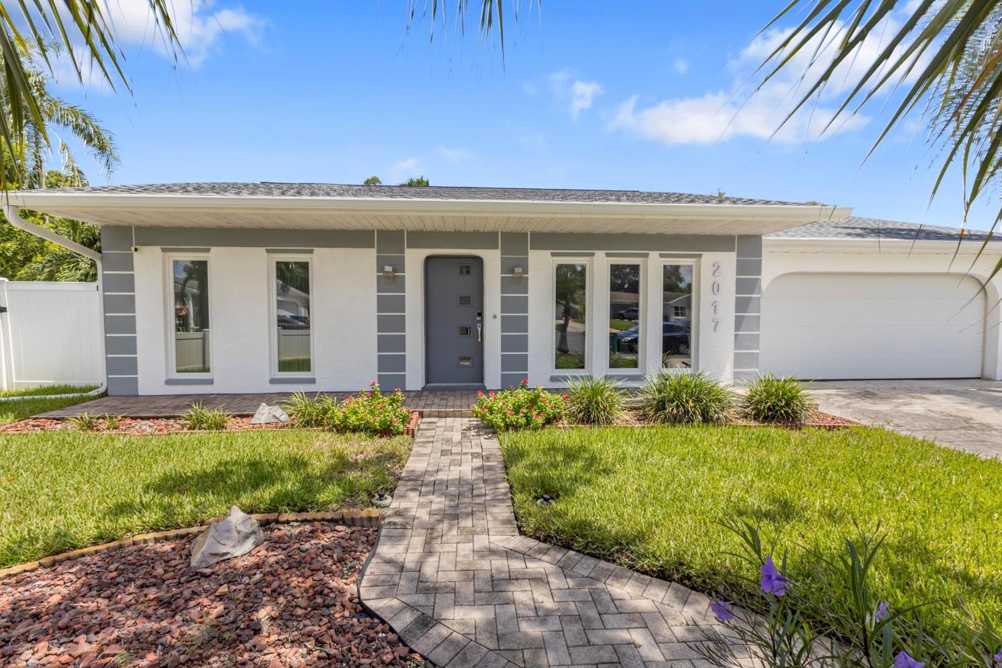 Holiday home Relaxing Coastal Comfort - Heated Pool *