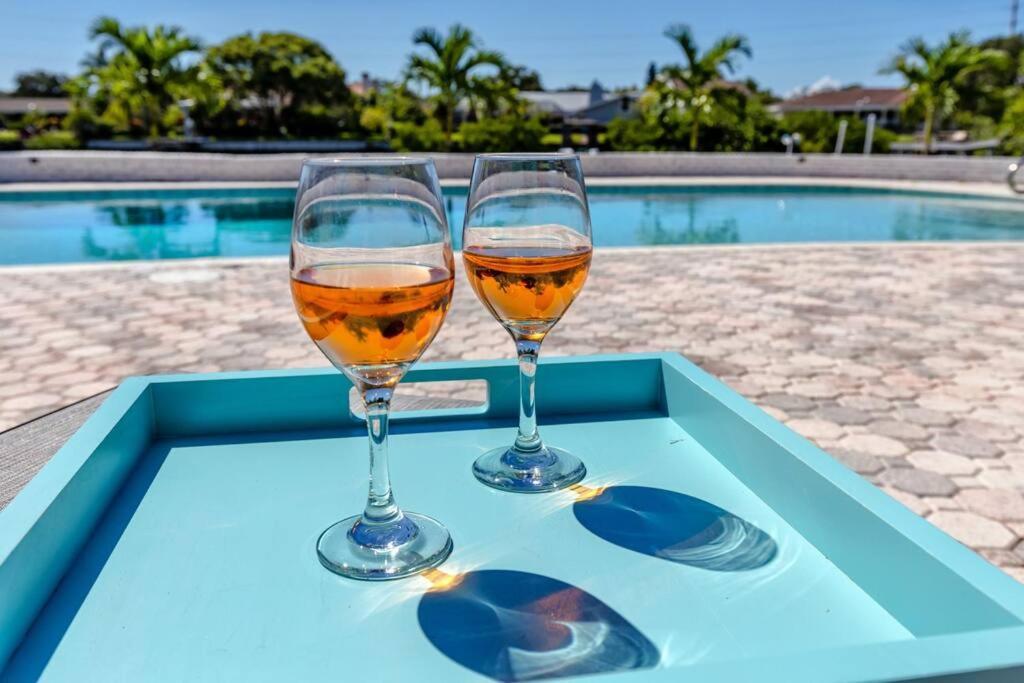 The Belleair Estate - Incredible Waterfront With Heated Pool *