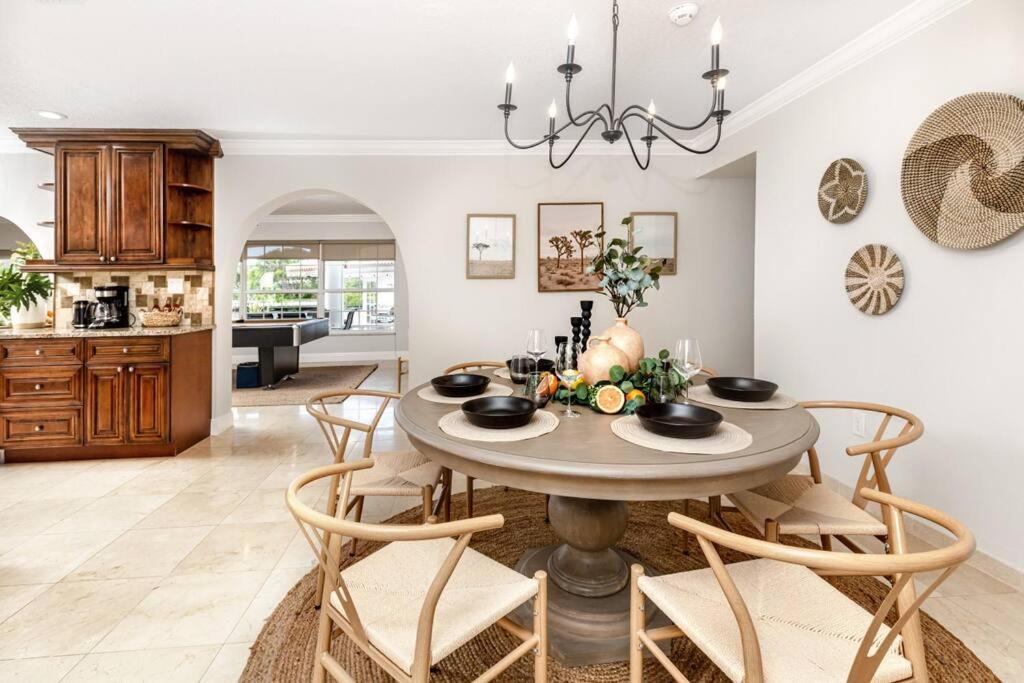 The Belleair Estate - Incredible Waterfront With Heated Pool Villa Clearwater