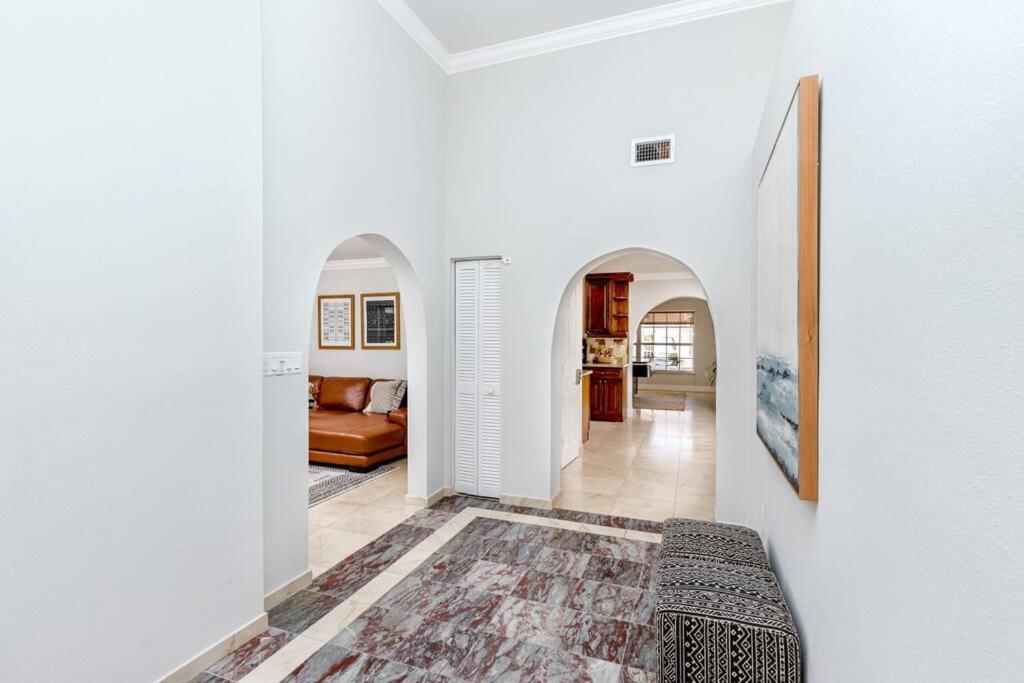 The Belleair Estate - Incredible Waterfront With Heated Pool Clearwater