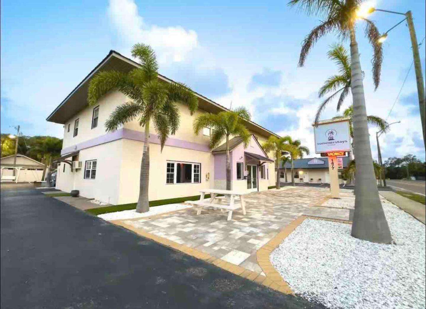 2q Beds With Shared Pool 18 Apartment
