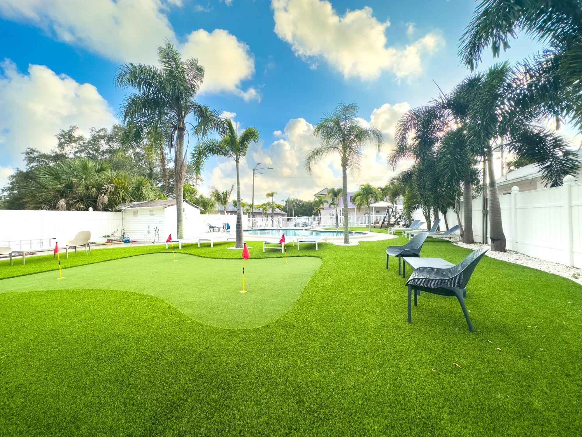 2q Beds With Shared Pool 18 * Clearwater