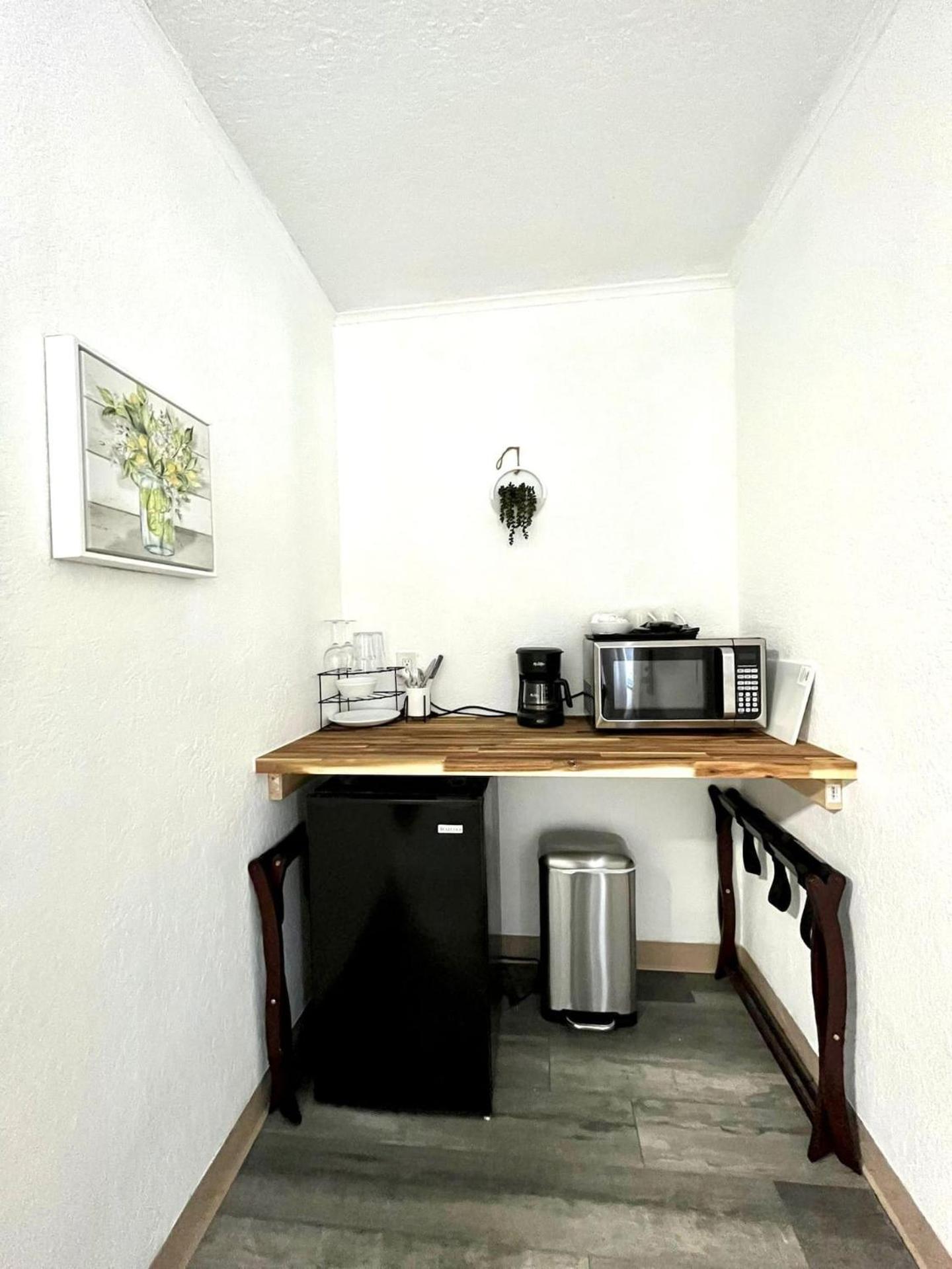 1q Bed With Shared Pool 11 Handicap Access Apartment *