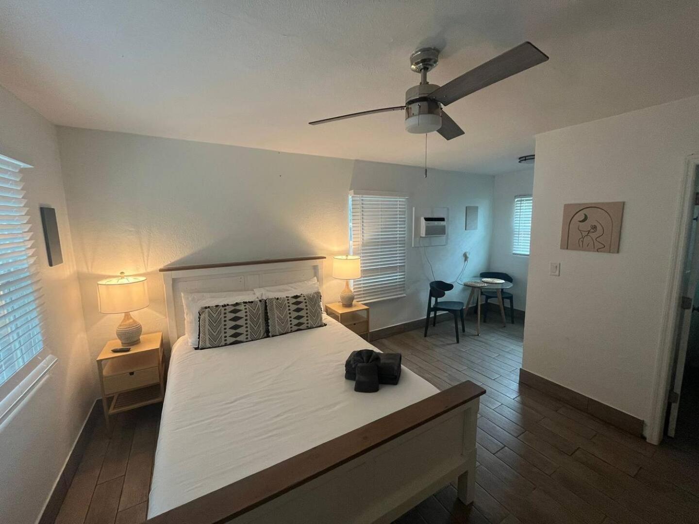 Beautiful 1q Bed #08 Apartment Clearwater