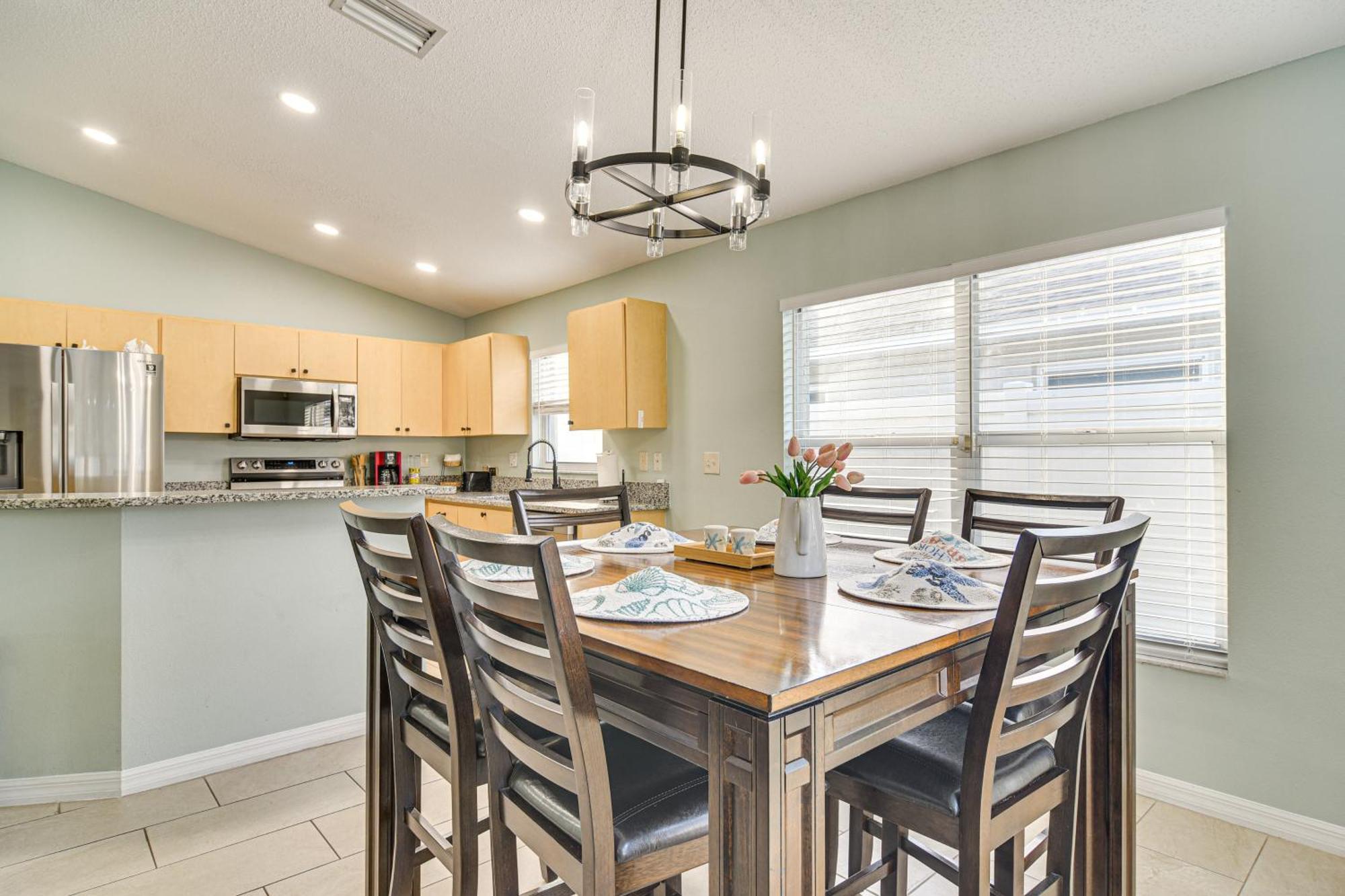 3 Mi To With Patio And Grill!