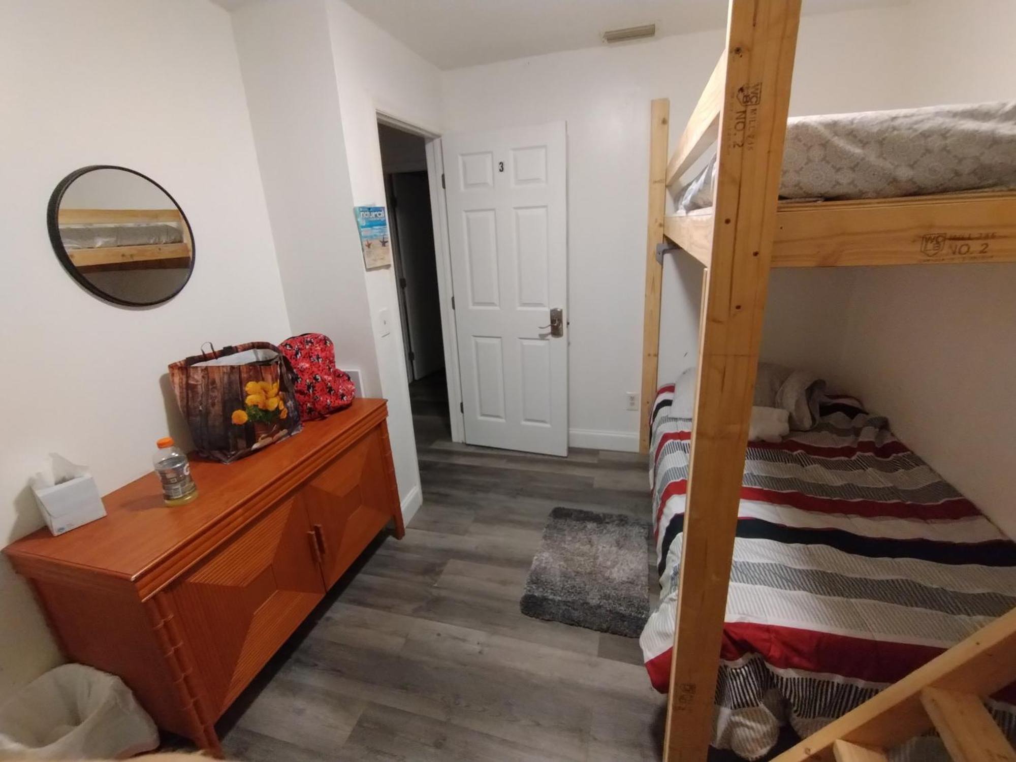 Hostel Lenny's Cooperative Clearwater