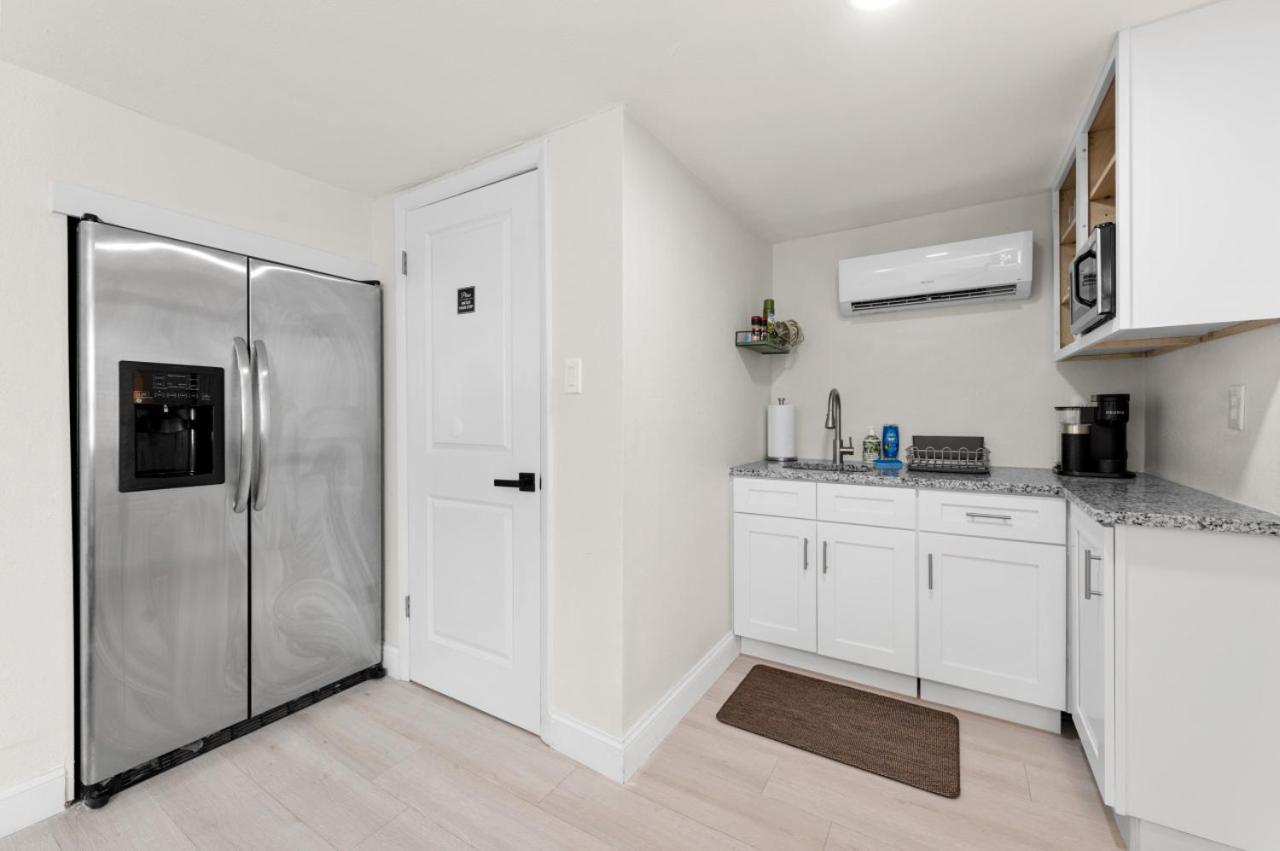 Nautical Bliss On Nicholson Unit B