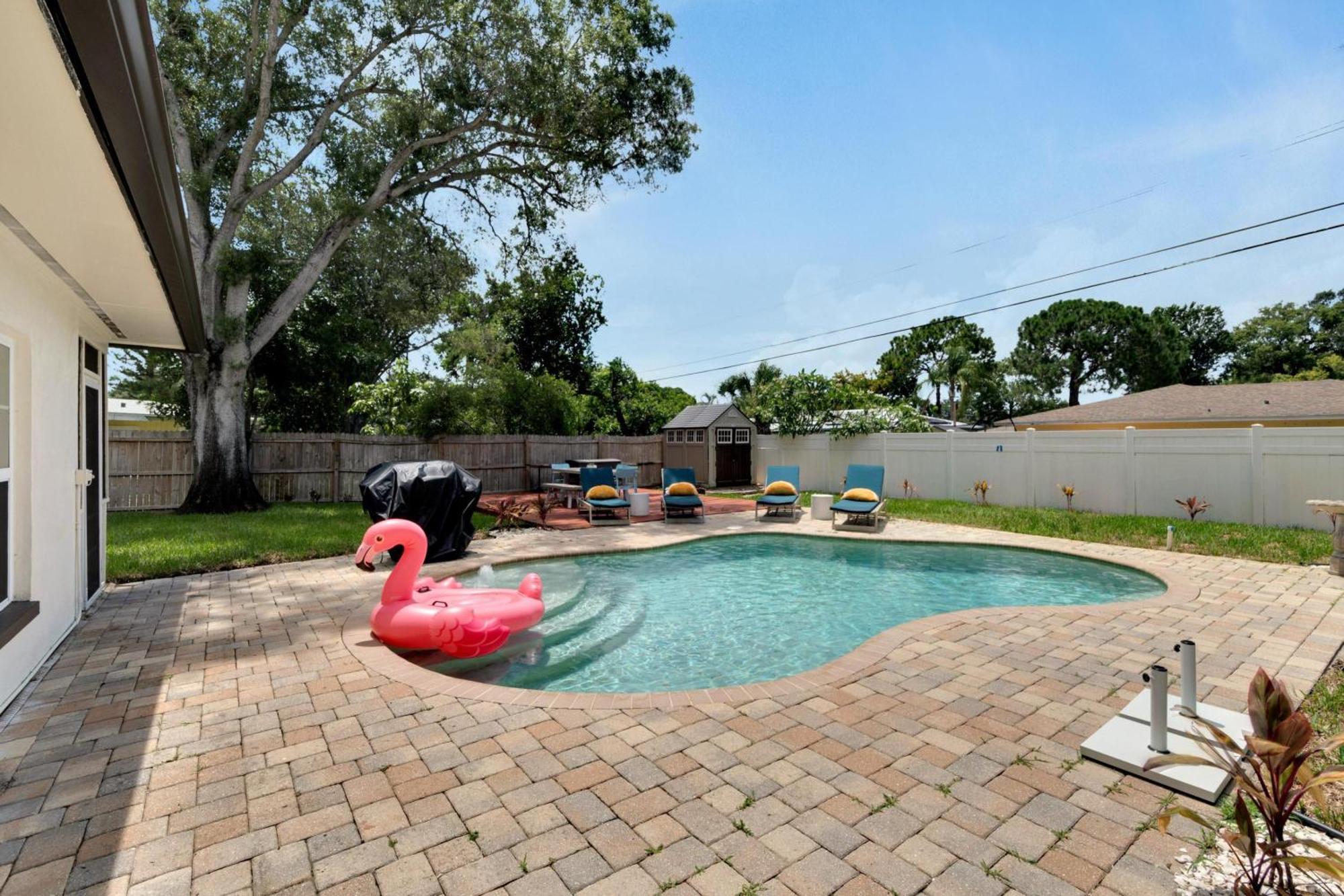 1543 Lakeview Road Holiday home