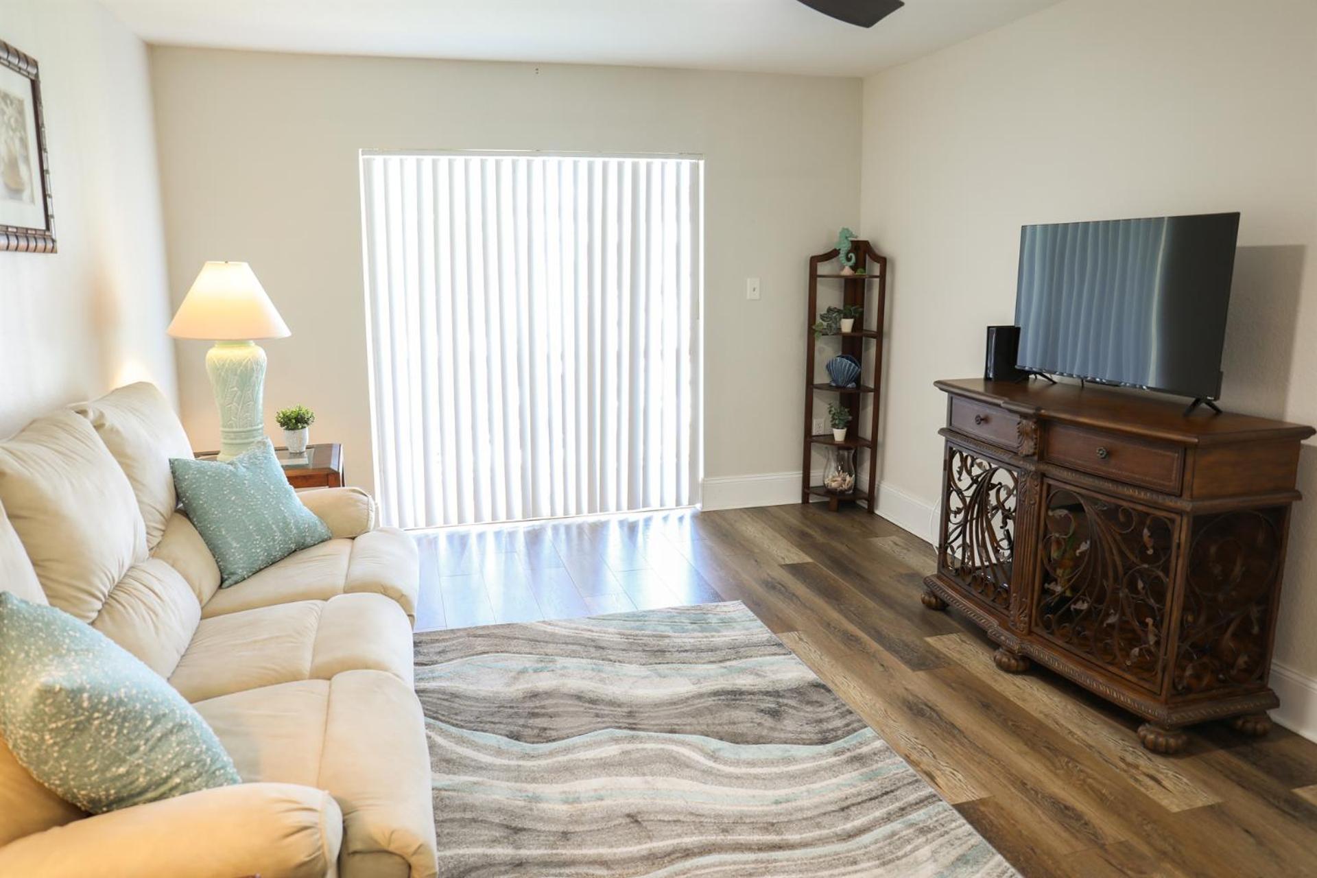 Tradewinds Retreat - Pool, 15 Min To Apartment *