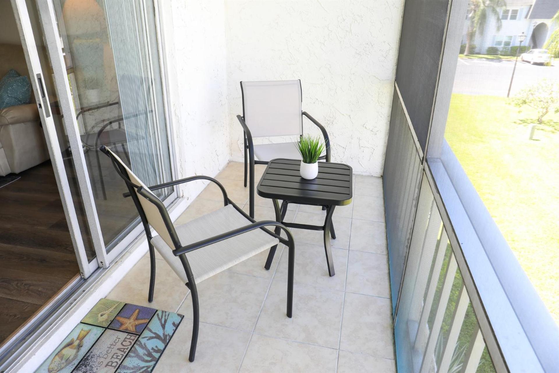 Apartment Tradewinds Retreat - Pool, 15 Min To