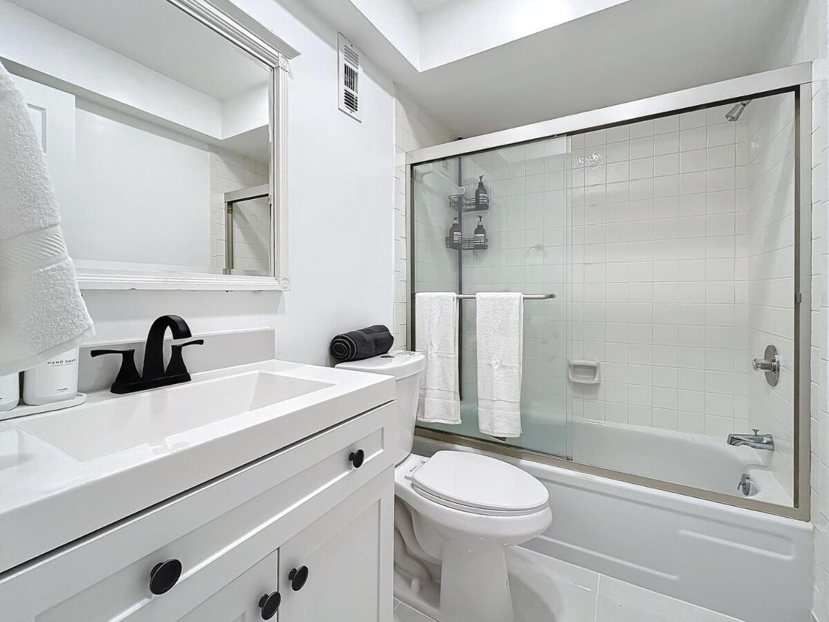 Spacious Getaway- Comfort &convenience Apartment