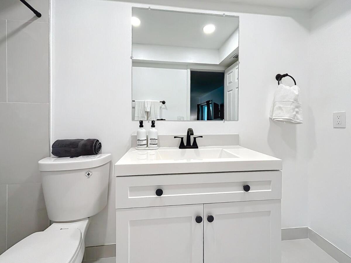 Spacious Getaway- Comfort &convenience Apartment Clearwater