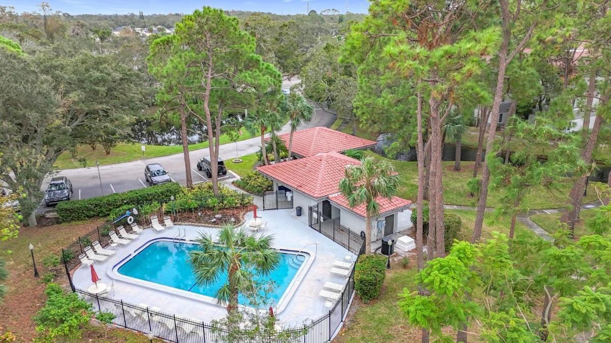 Spacious Getaway- Comfort &convenience *