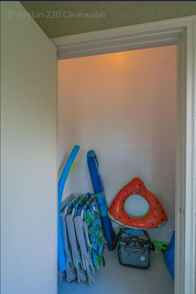 Beach, Florida, Modern Fully Renovated 2nd Floor Condo, Heated Pool