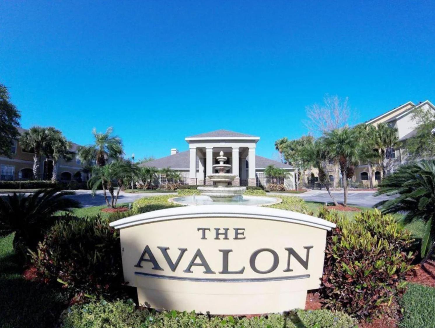 The Avalon Sandy Toes Away From Clearwater
