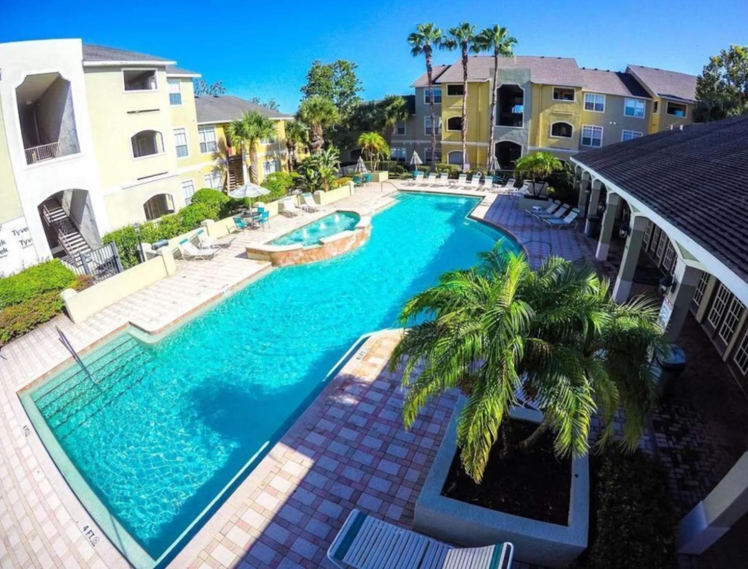 Apartment The Avalon Sandy Toes Away From Clearwater