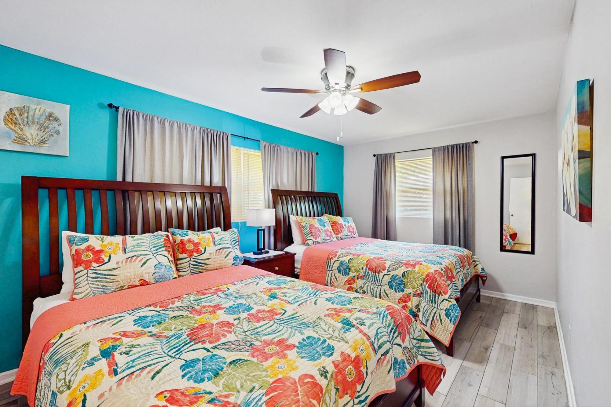 Relax In Retro Clearwater