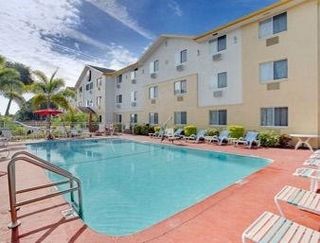 Super 8 By Wyndham Clearwater/st. Petersburg Airport 3*