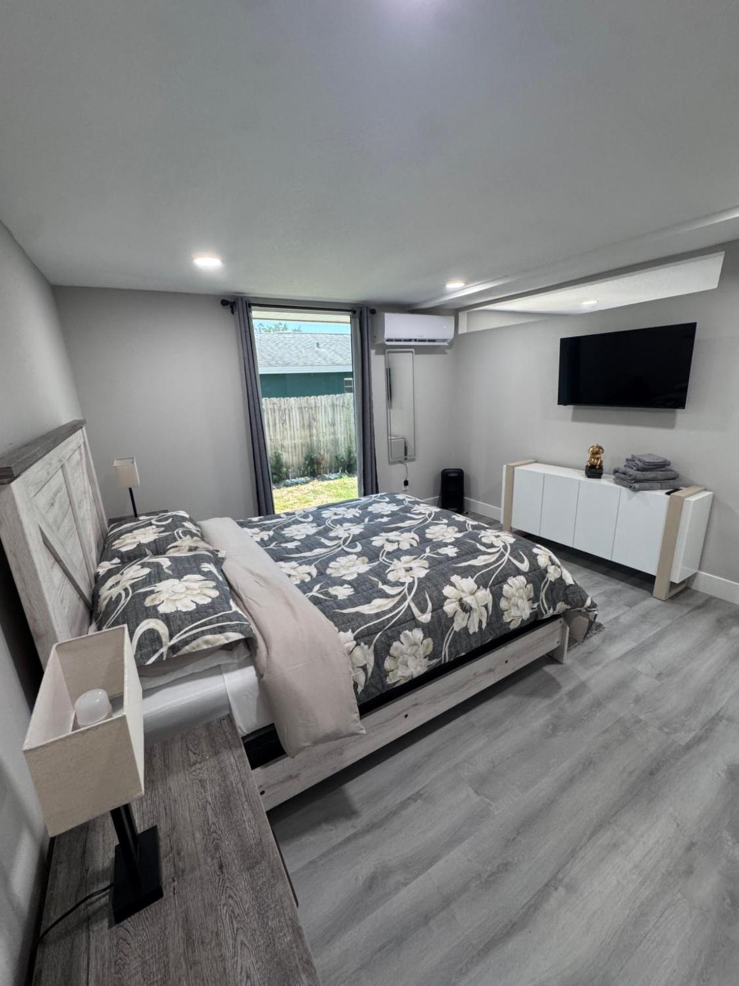 Vista Apartment *