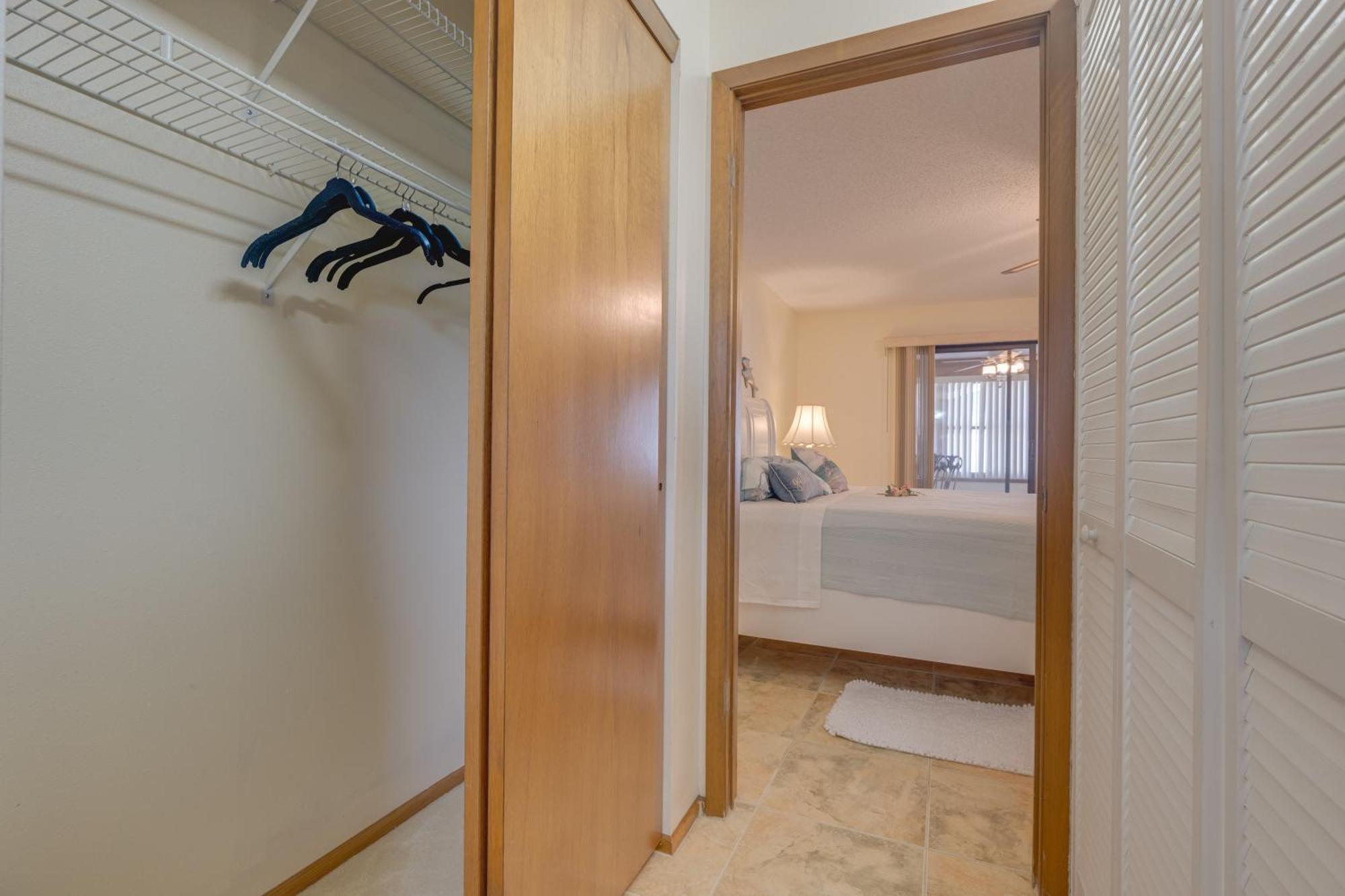 King Size Bed, Private Bathroom, Flat Tv * Clearwater