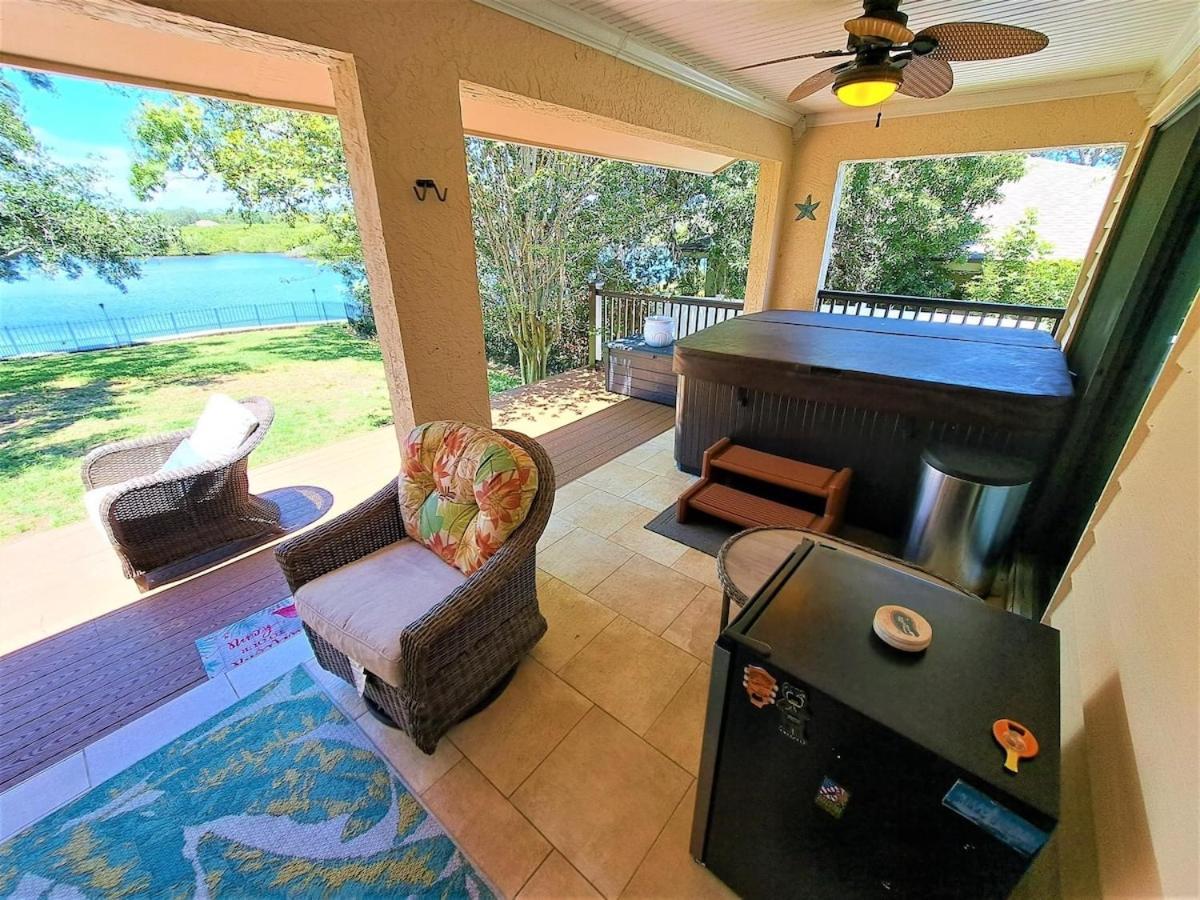 Waterfront Private Dock 4br 2 Bath Kayaks And Hot Tub Villa Clearwater