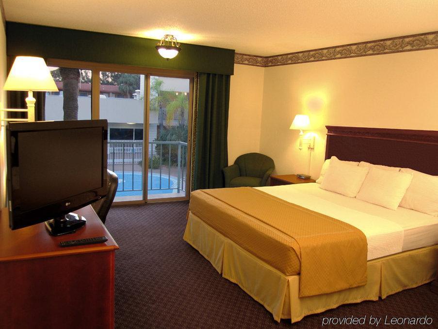 La Quinta By Wyndham Central Hotel 3*