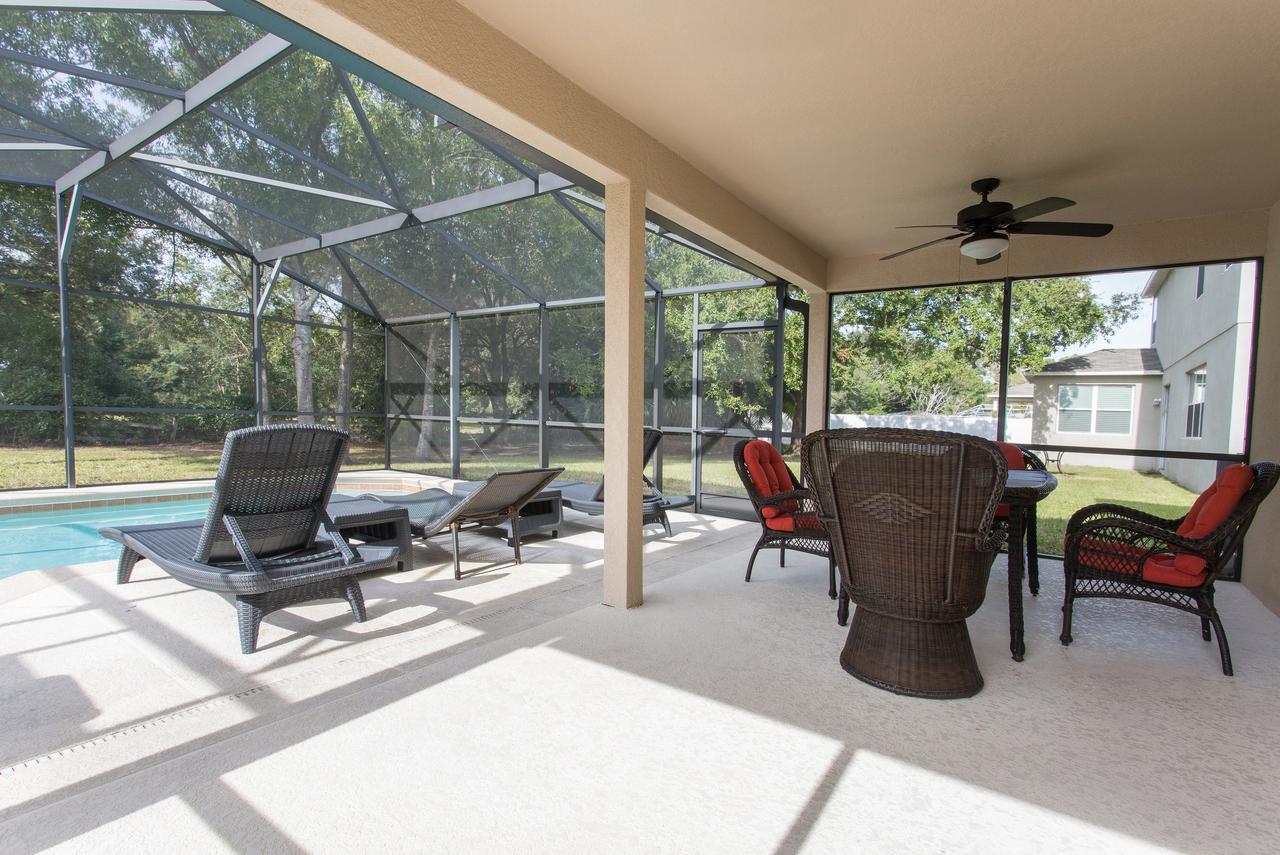 Modern 4 Bedroom House With Swimming Pool Holiday home Clearwater