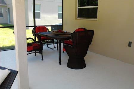 Holiday home Modern 4 Bedroom House With Swimming Pool Clearwater