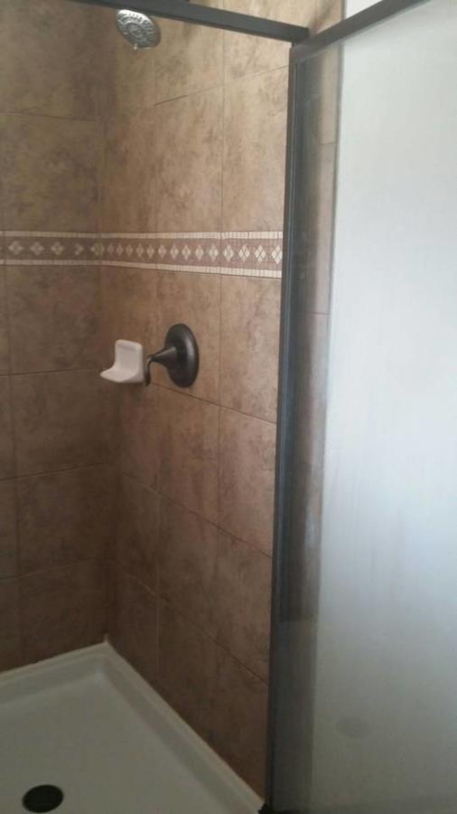 Holiday home Modern 4 Bedroom House With Swimming Pool *