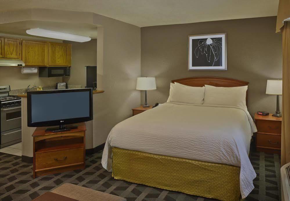 Towneplace By Marriott St. Petersburg