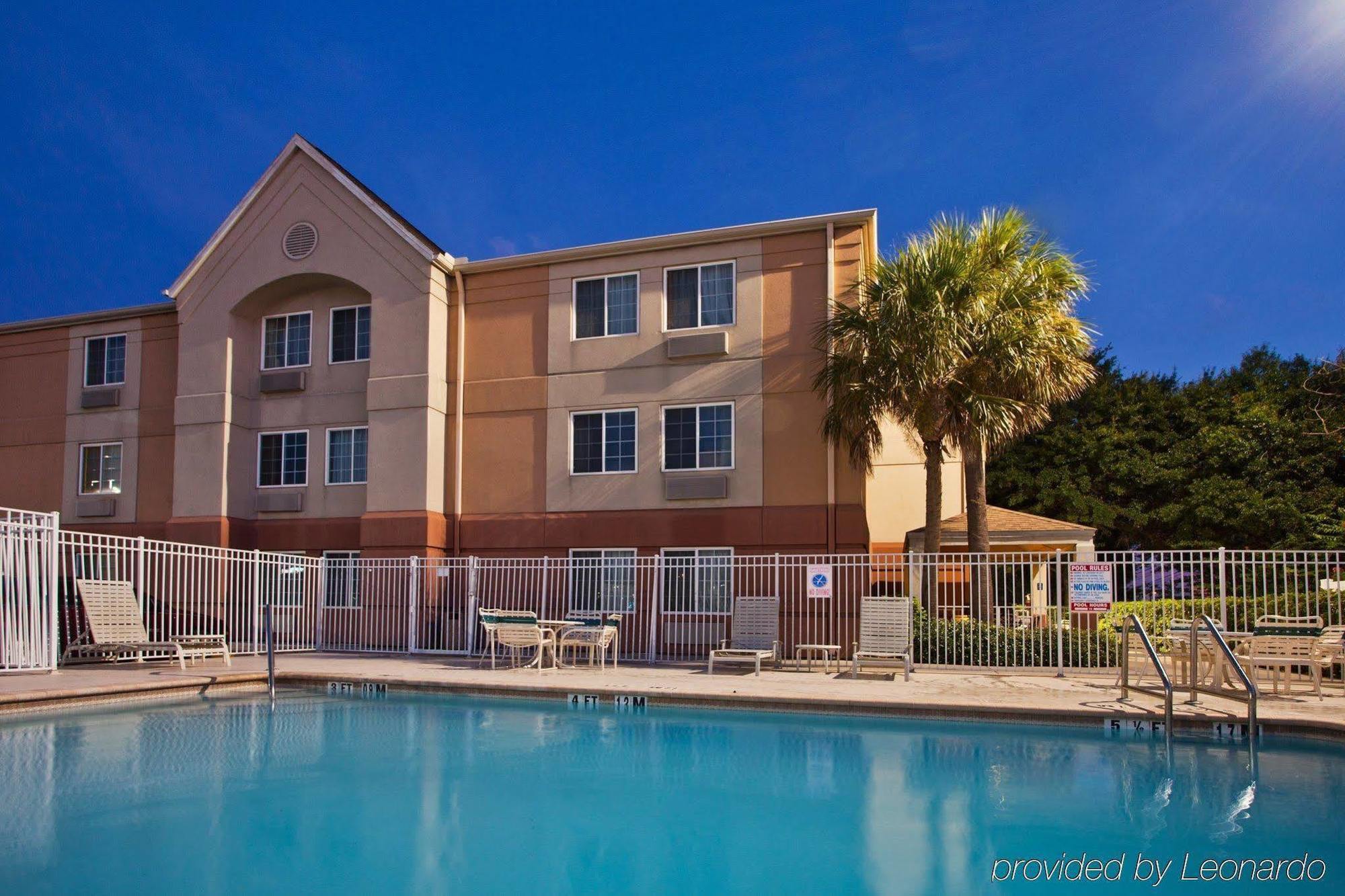 Hotel Sonesta Simply Clearwater